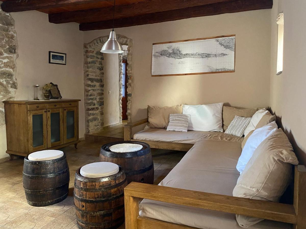 Holiday Home Hauser Vrbanj Bagian luar foto