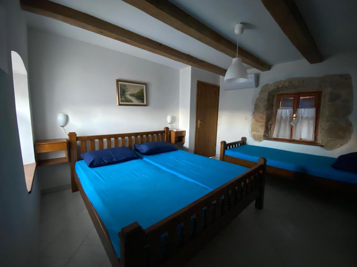 Holiday Home Hauser Vrbanj Bagian luar foto